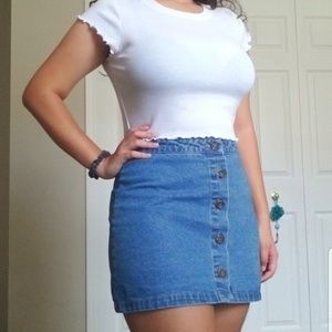 🌻NWT Forever 21 High Waisted Denim Skirt🌻